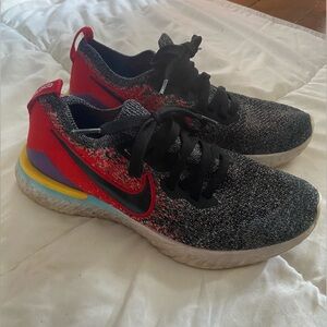 Youth Size 7 Nike Epic React Flyknit 2